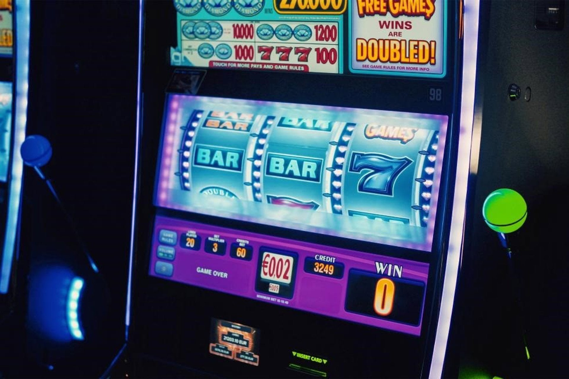 Màquina d'apostes en un saló de joc | EP