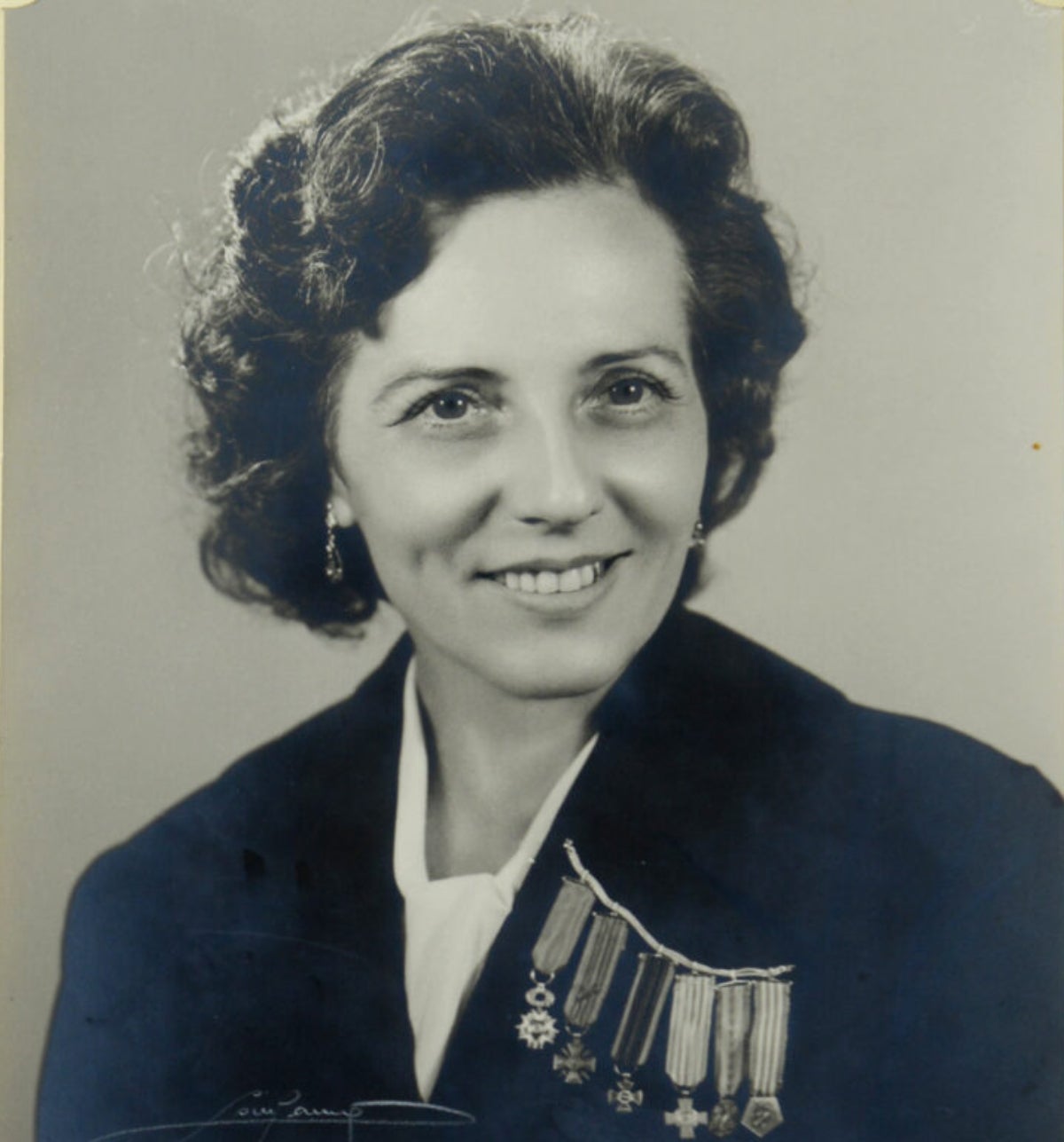 Virtudes Cuevas, amb les seues medalles