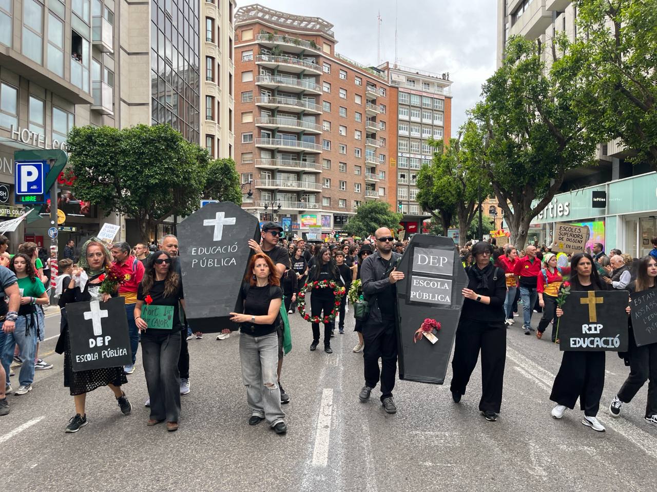 manifestació a València per l'escola pública, el 15 de maig del 2026 | MVG | DLV