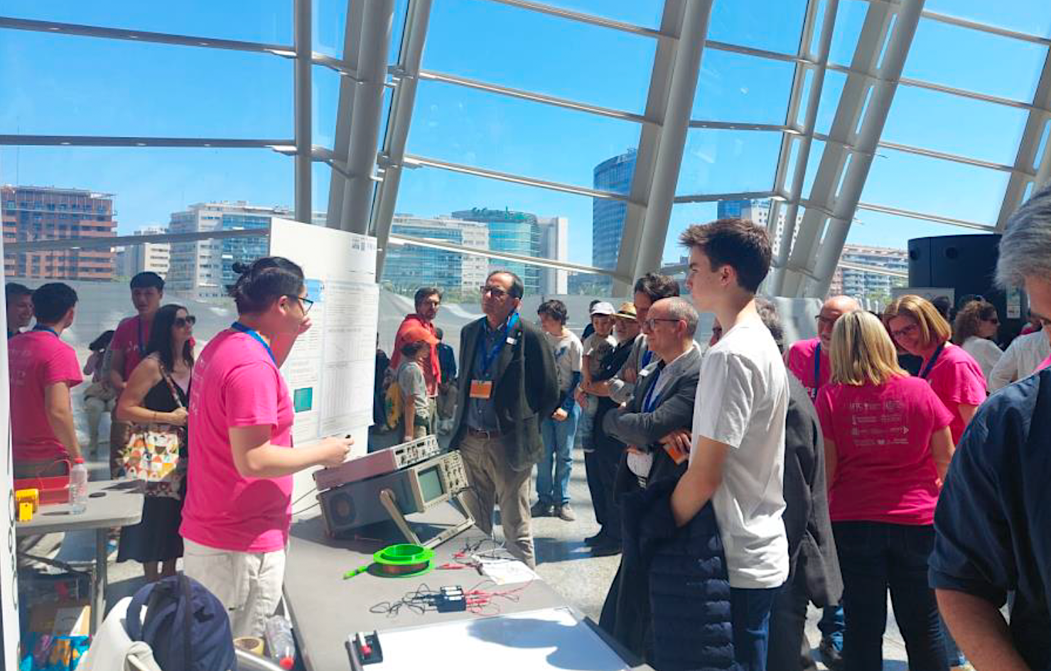 Projectes d'ESO i Batxillerat de l'IES Joan Fuster de Sueca durant la Fira Experimenta, amb una elevada participació i nivell científic 
