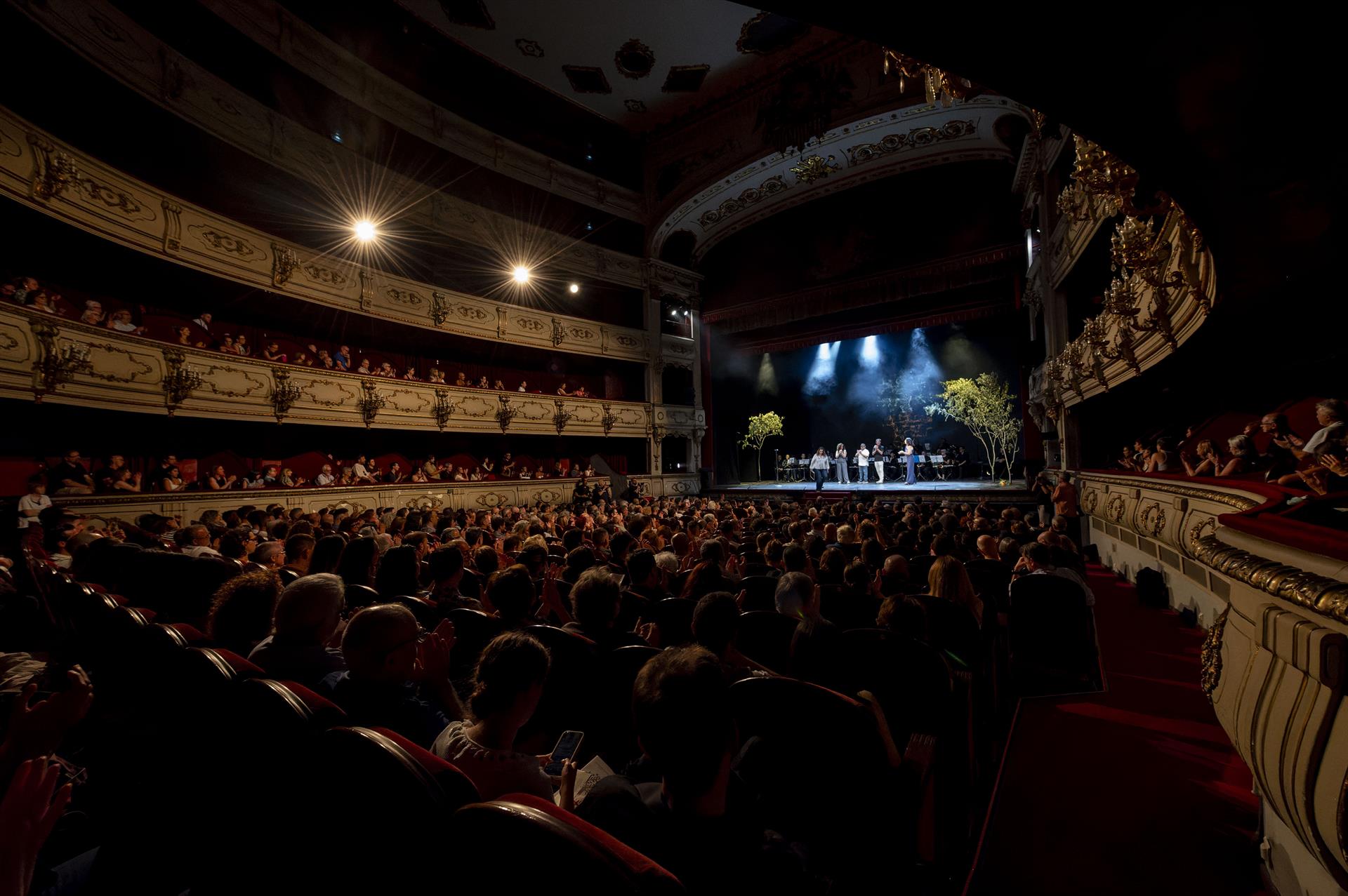 Acte de l’Associació Valenciana d’Empreses d’Arts  Escèniques (AVETID) Vicent A. Jiménez