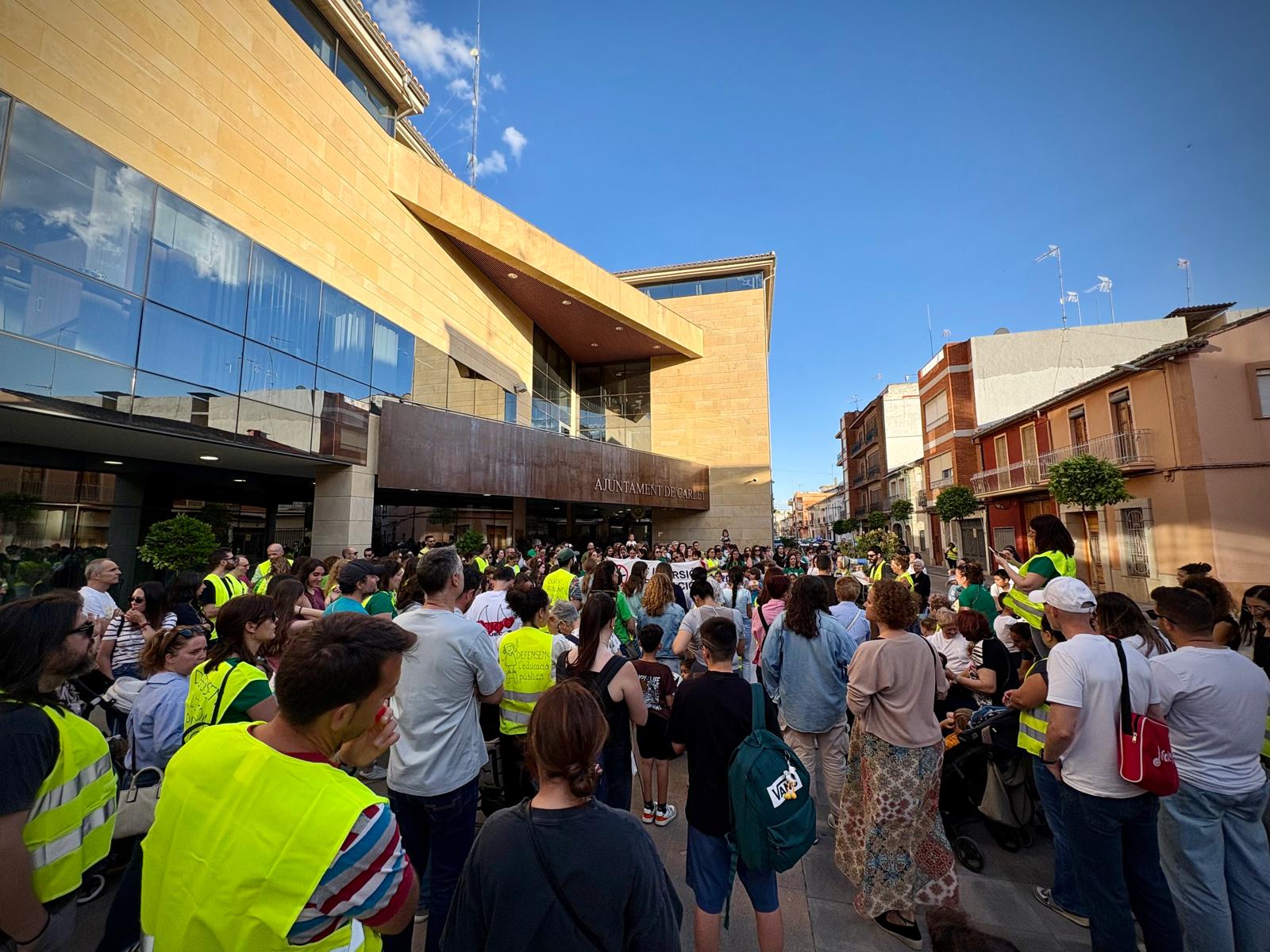 Manifestació per l'escola pública a Carlet, durant la vaga educativa indefinida