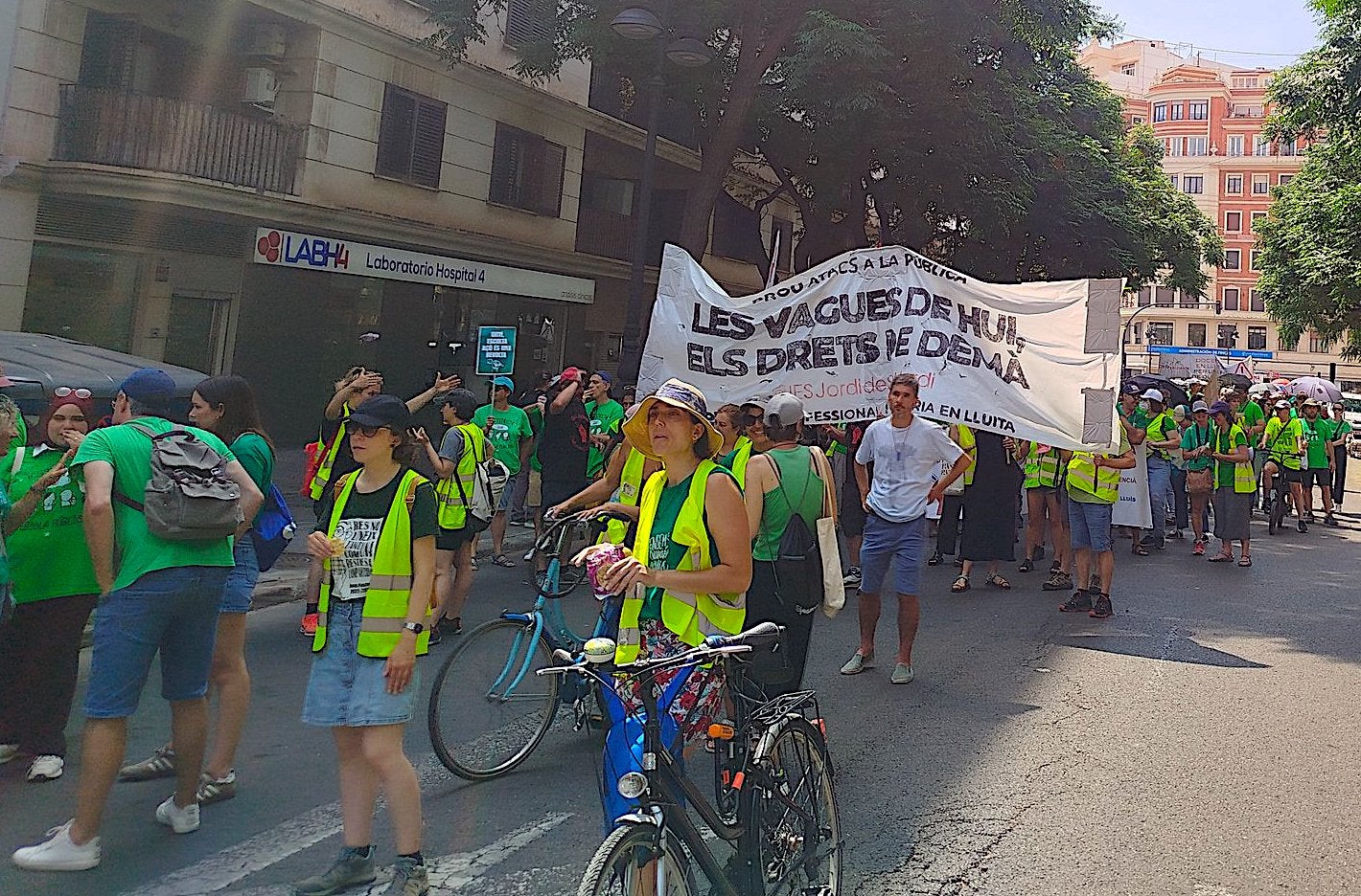 Manifestació a València per l'escola pública, el 2 de juny del 2026 | Decidim