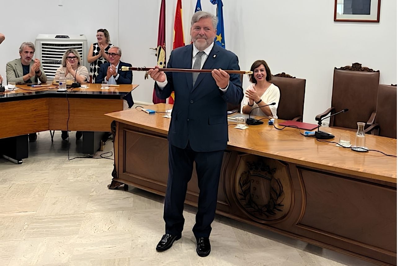 Rafa Carrió, de Compromís, assumeix l'alcaldia de Dénia | MVG