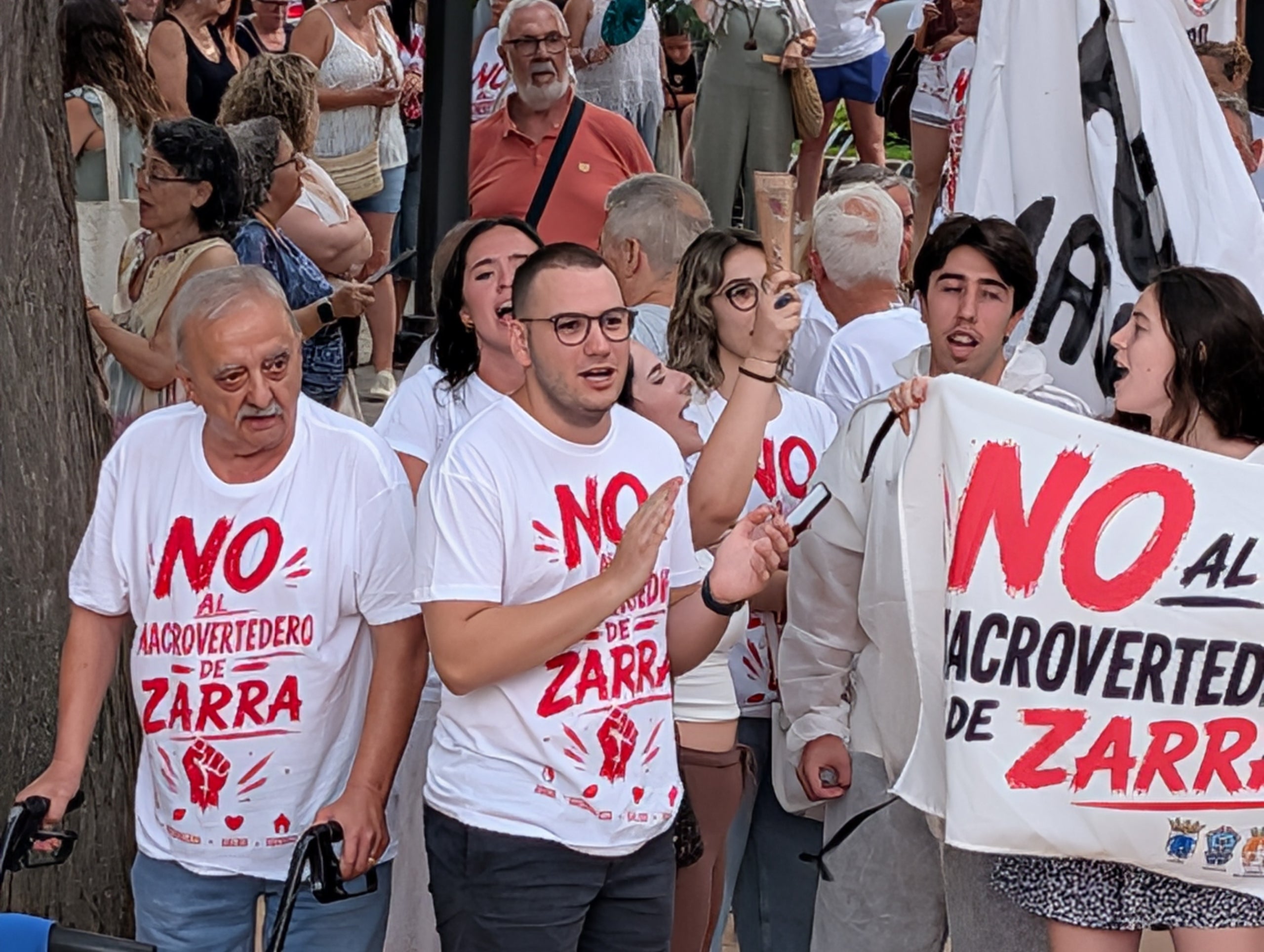 Protesta contra el Macroabocador de Residus de Zarra, diumenge 19 de juliol de 2026 a Xarafull.