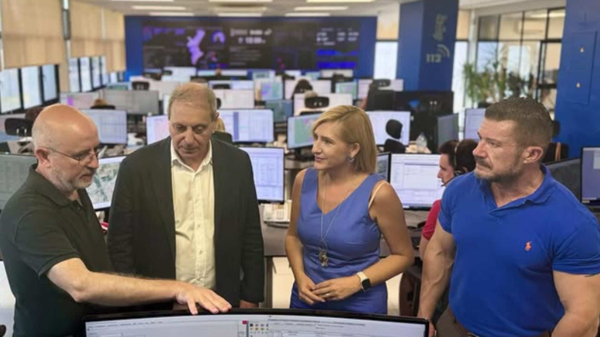 Jorge Suàrez, Alberto Martín, Salomé Pradas i Emilio Argüeso durant una visita a l'112 mesos abans de la dana d'octubre del 24 | Instagram Javier Martín Moratilla