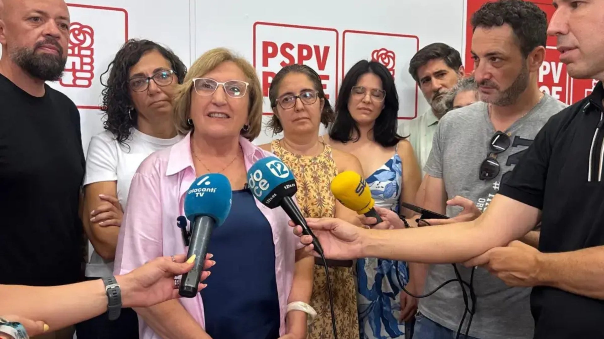 Ana Barceló en la seu del PSPV d'Alacant