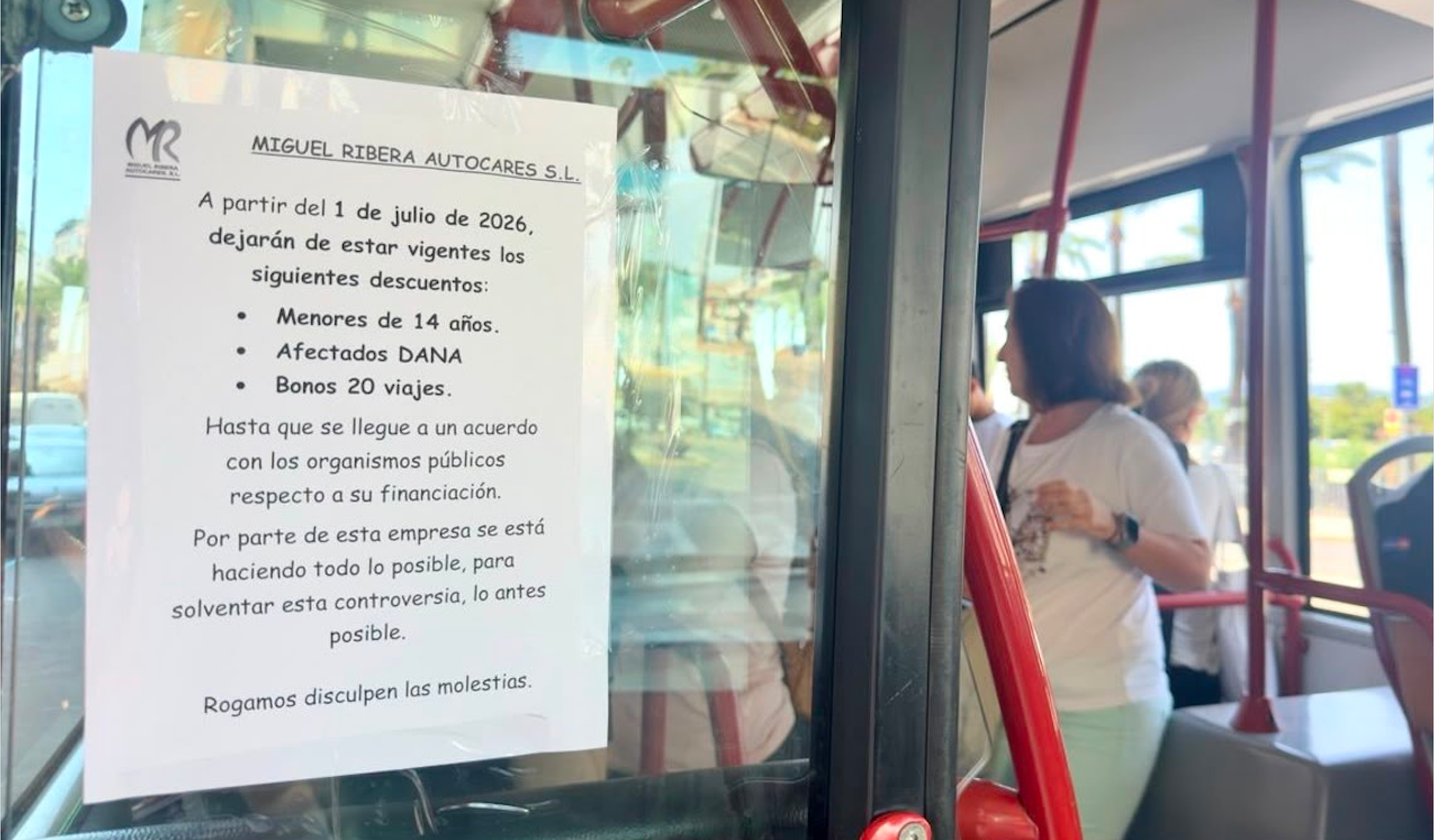 La Generalitat retira l’ajuda al bus urbà de Cullera i els xiquets pagaran