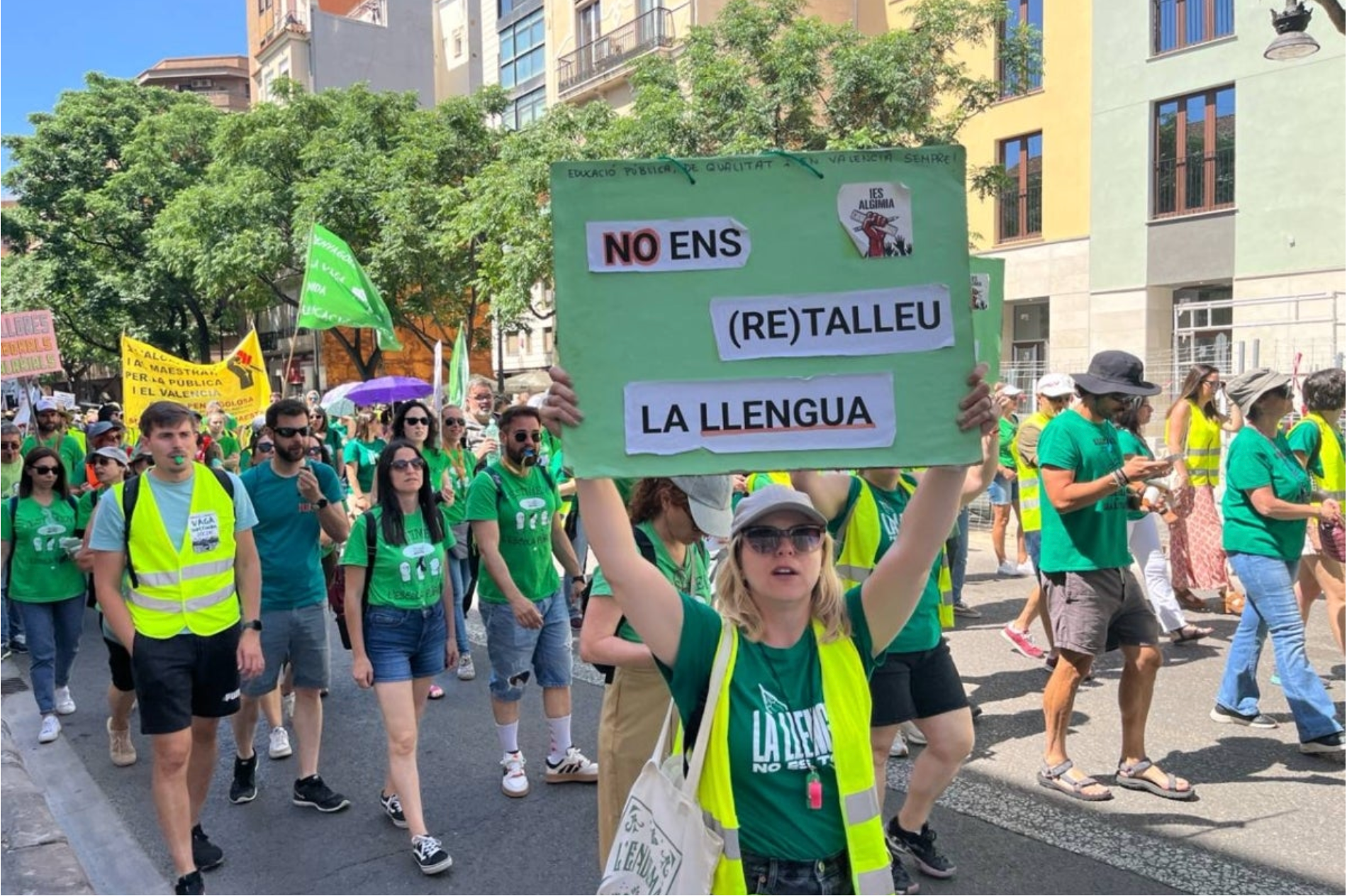 Manifestació a València per l'escola pública, el 2 de juny del 2026