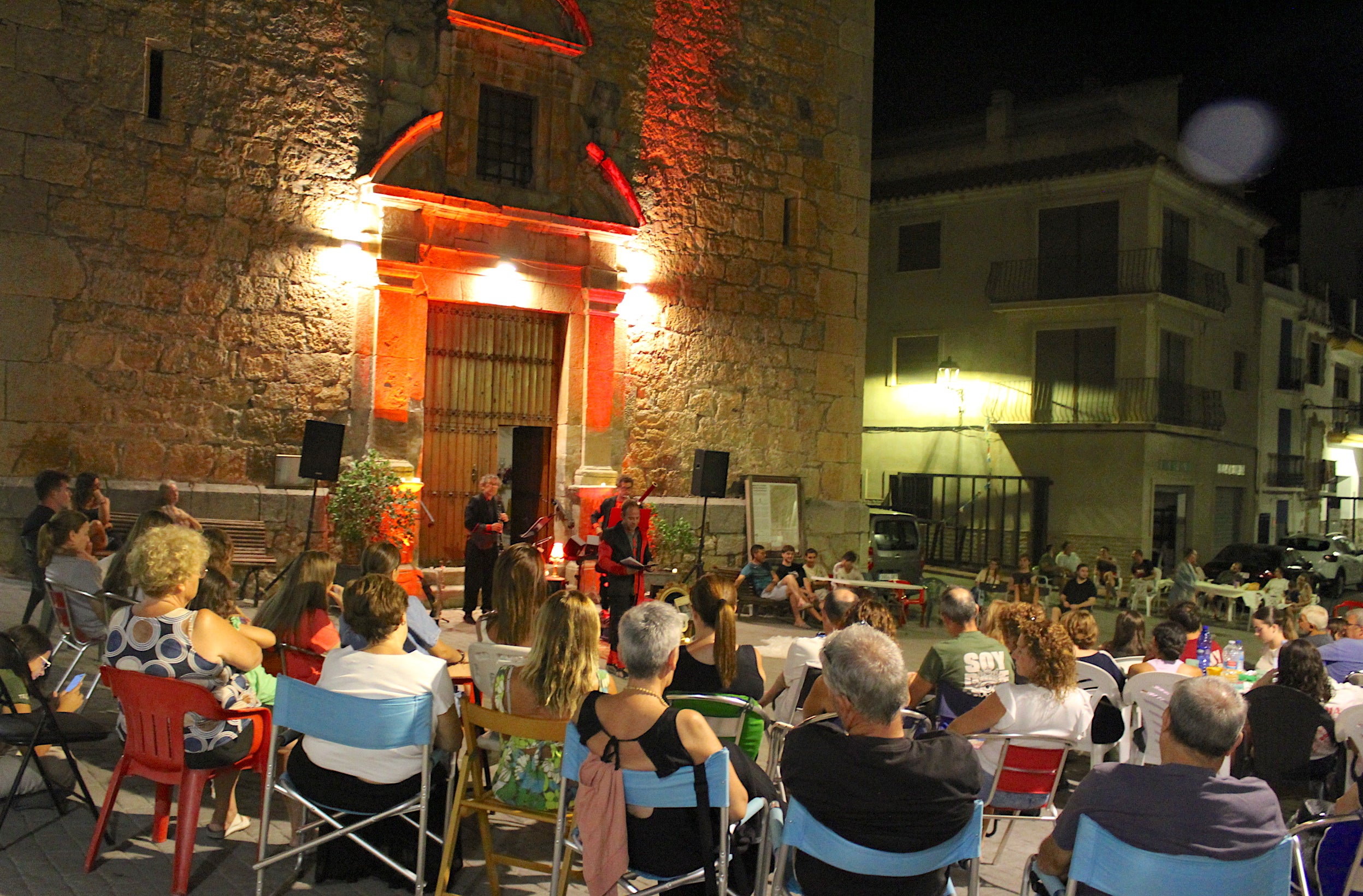 La Cia del desConcert emociona l'Alcúdia de Veo amb 'Artsperiència 3.2.X' 