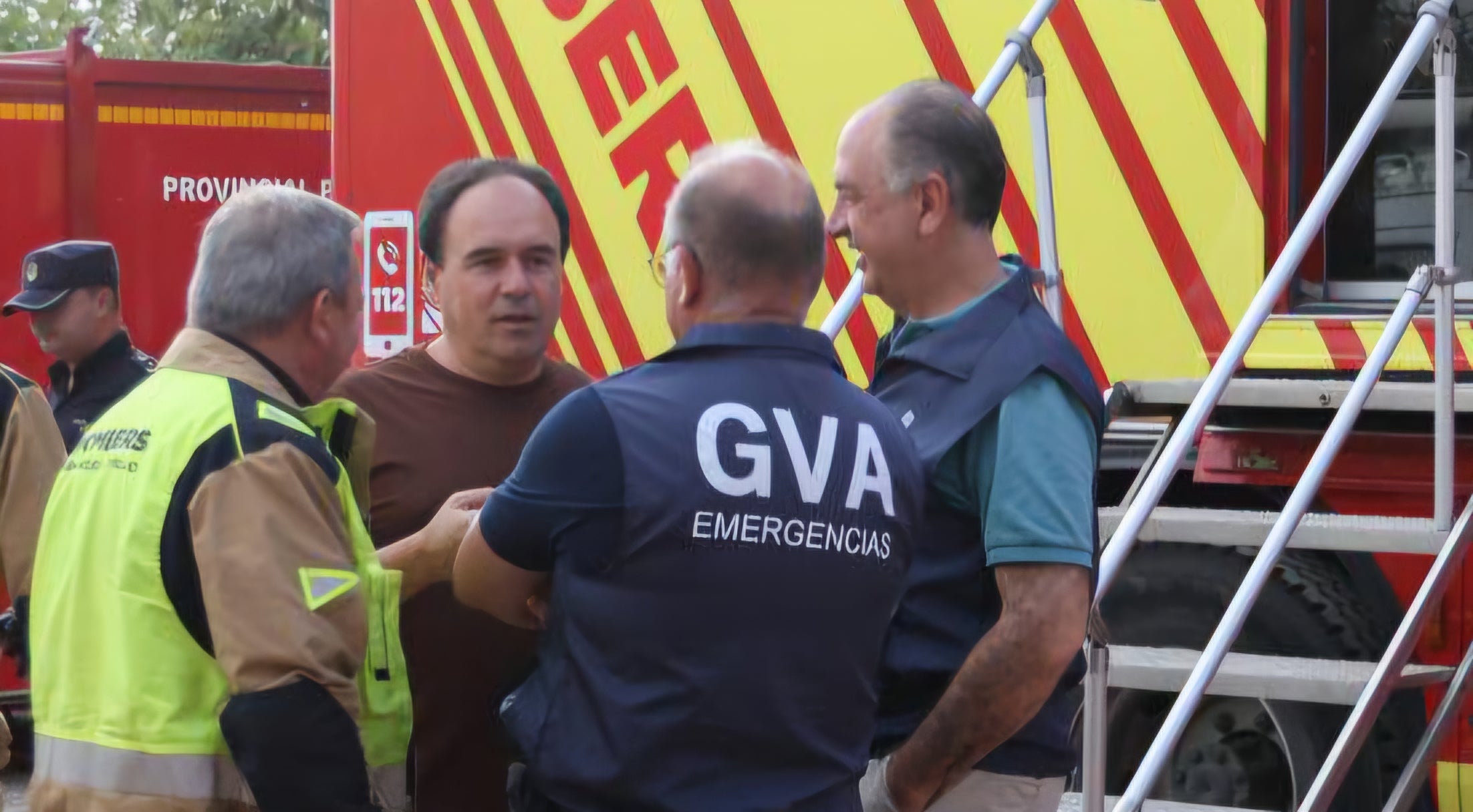 Pérez Llorca i el conseller Valderrama durant l'incendi de Tírig | GVA