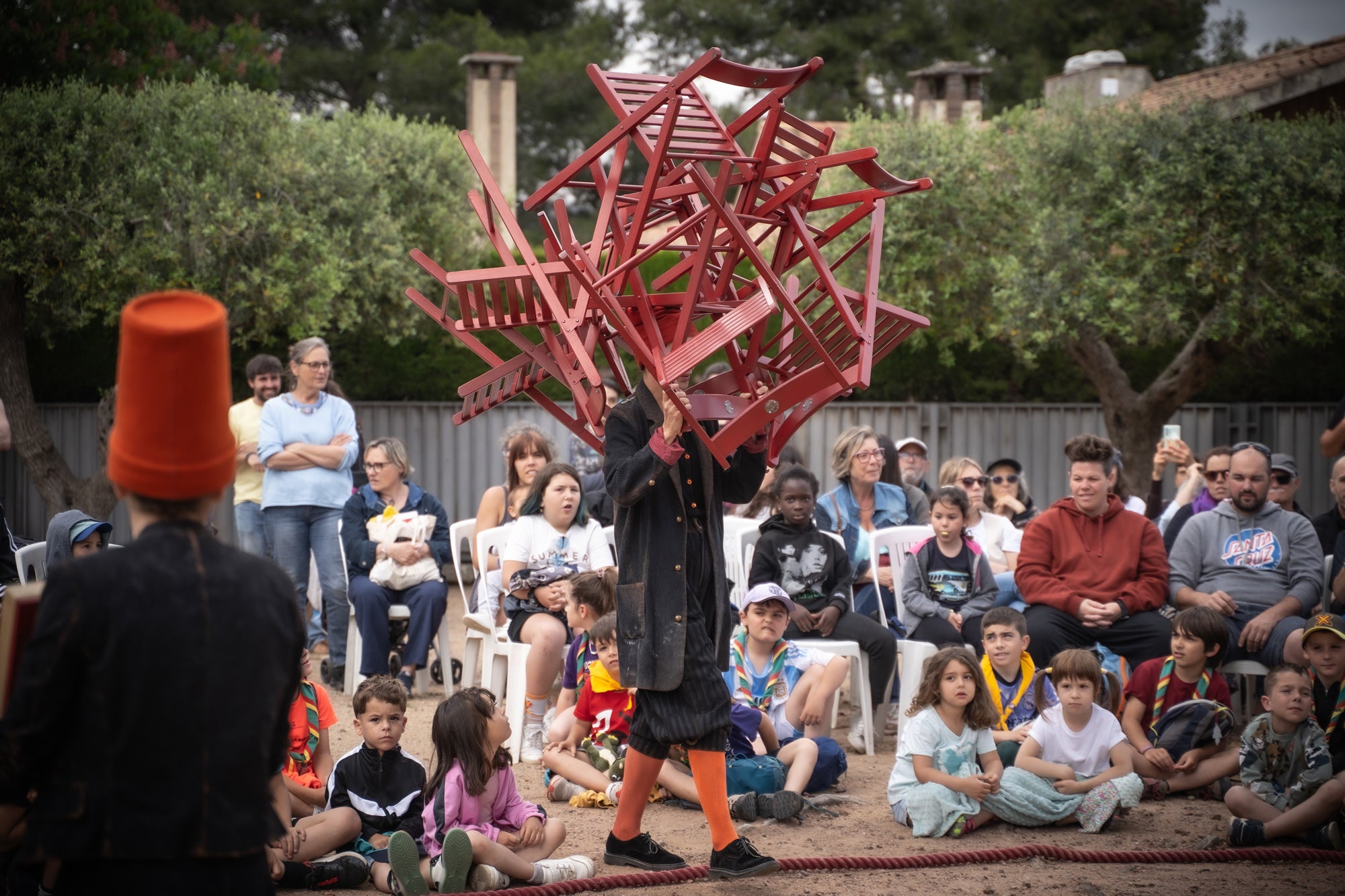 'Triplette', espectacle que porta a Sueca la companyia Labú & Chris Clown, de Catalunya.
