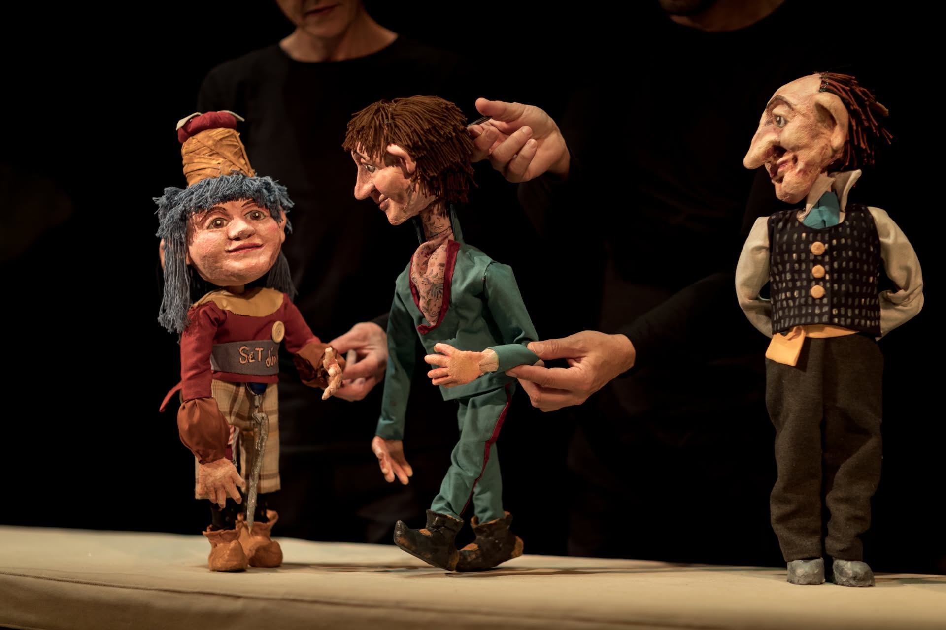 Imatge promocional de «La costurereta valenta» | Xarop Teatre