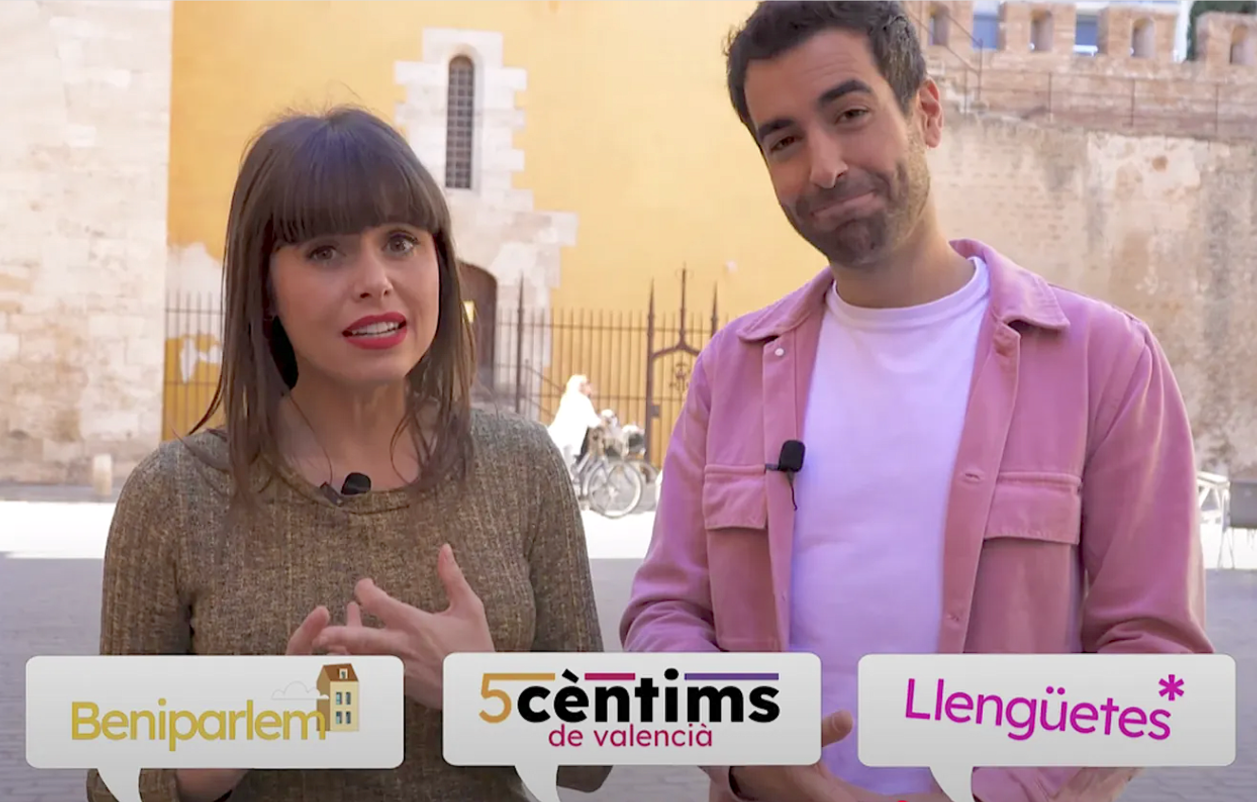Aina Monferrer i Nelo Gómez, en Apunts de Llengua, la plataforma d'À Punt per aprendre valencià 