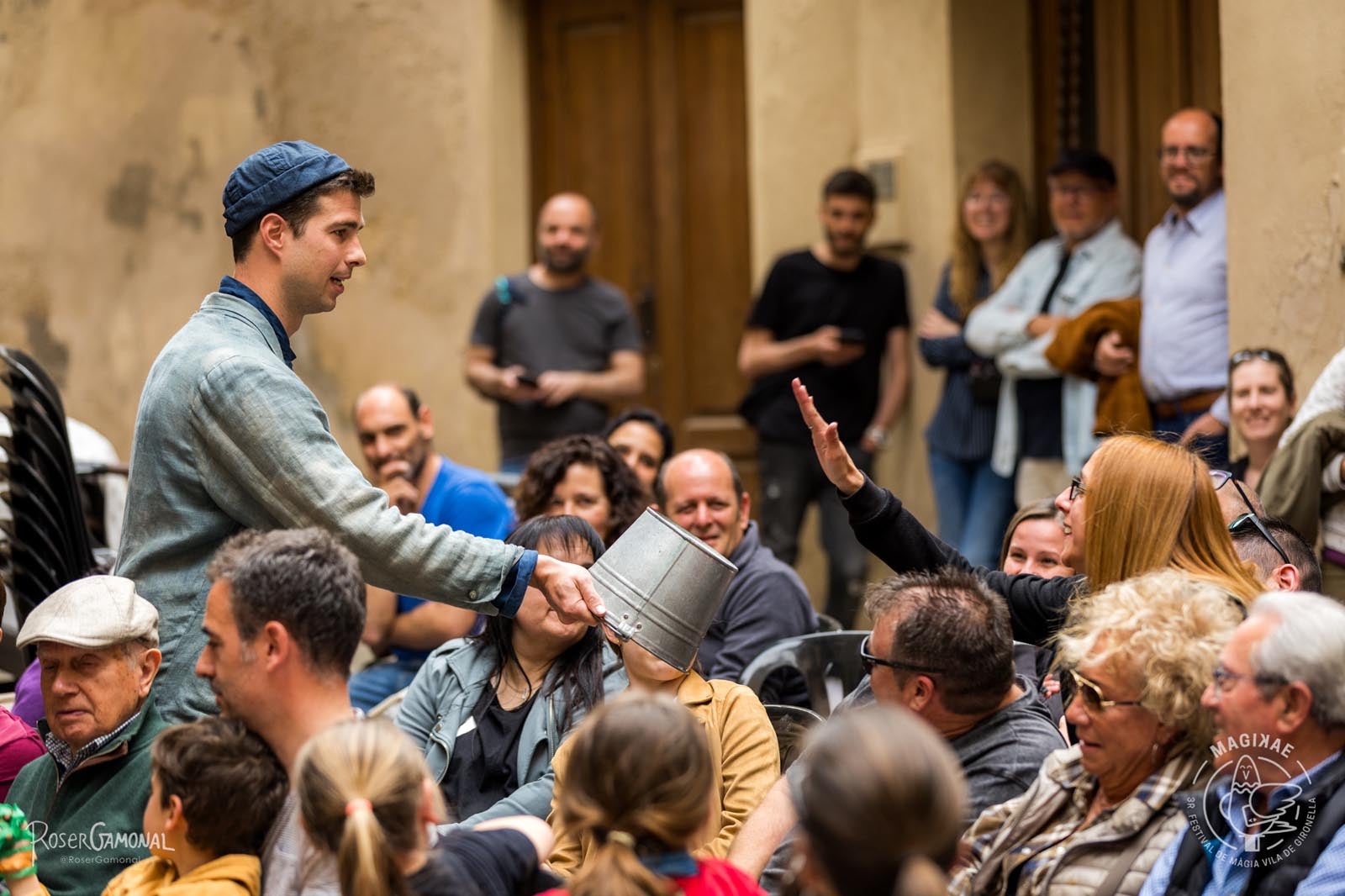 Txema Muñoz repsenta l’espectacle de carrer «Gota» | Roser Gamonal