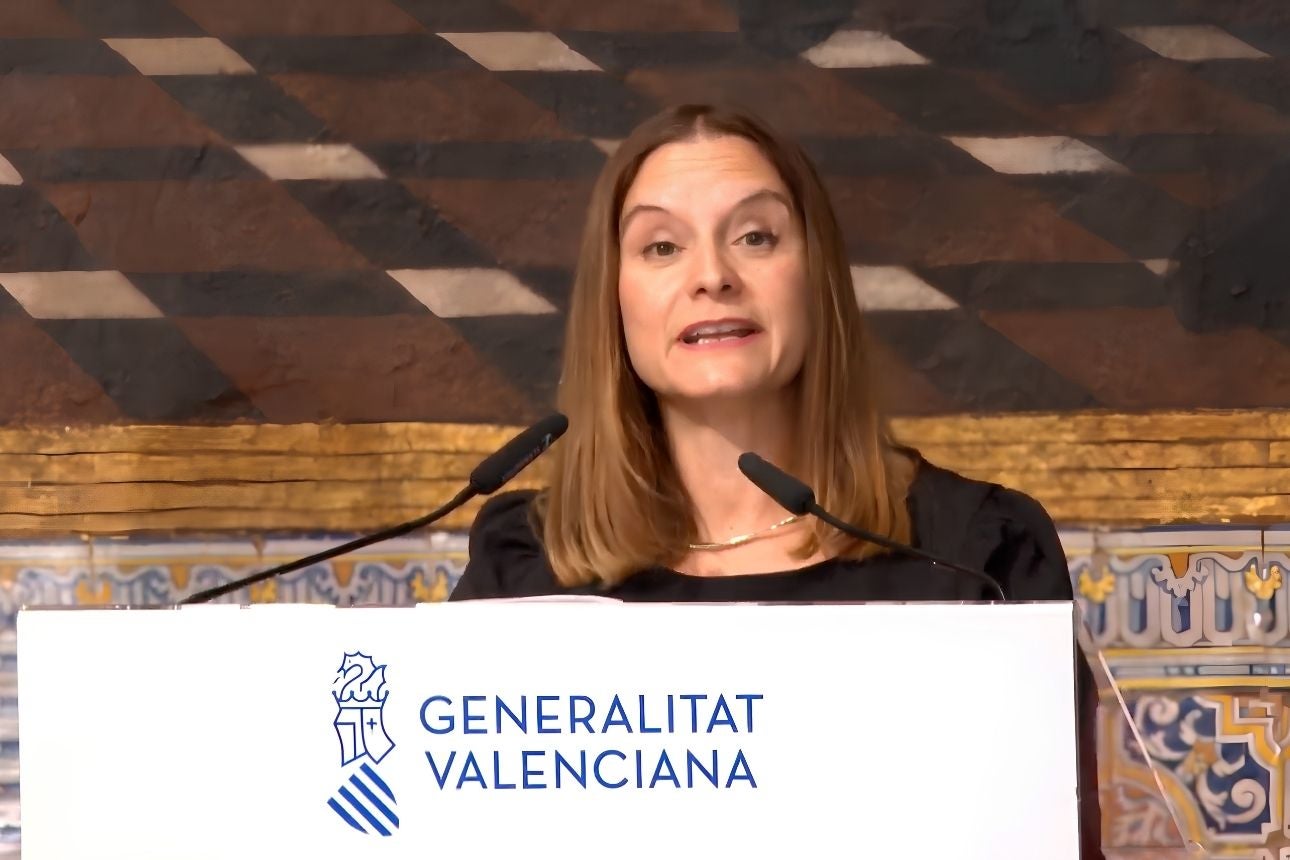 La presidenta de l'AVL, M. Àngels Francés