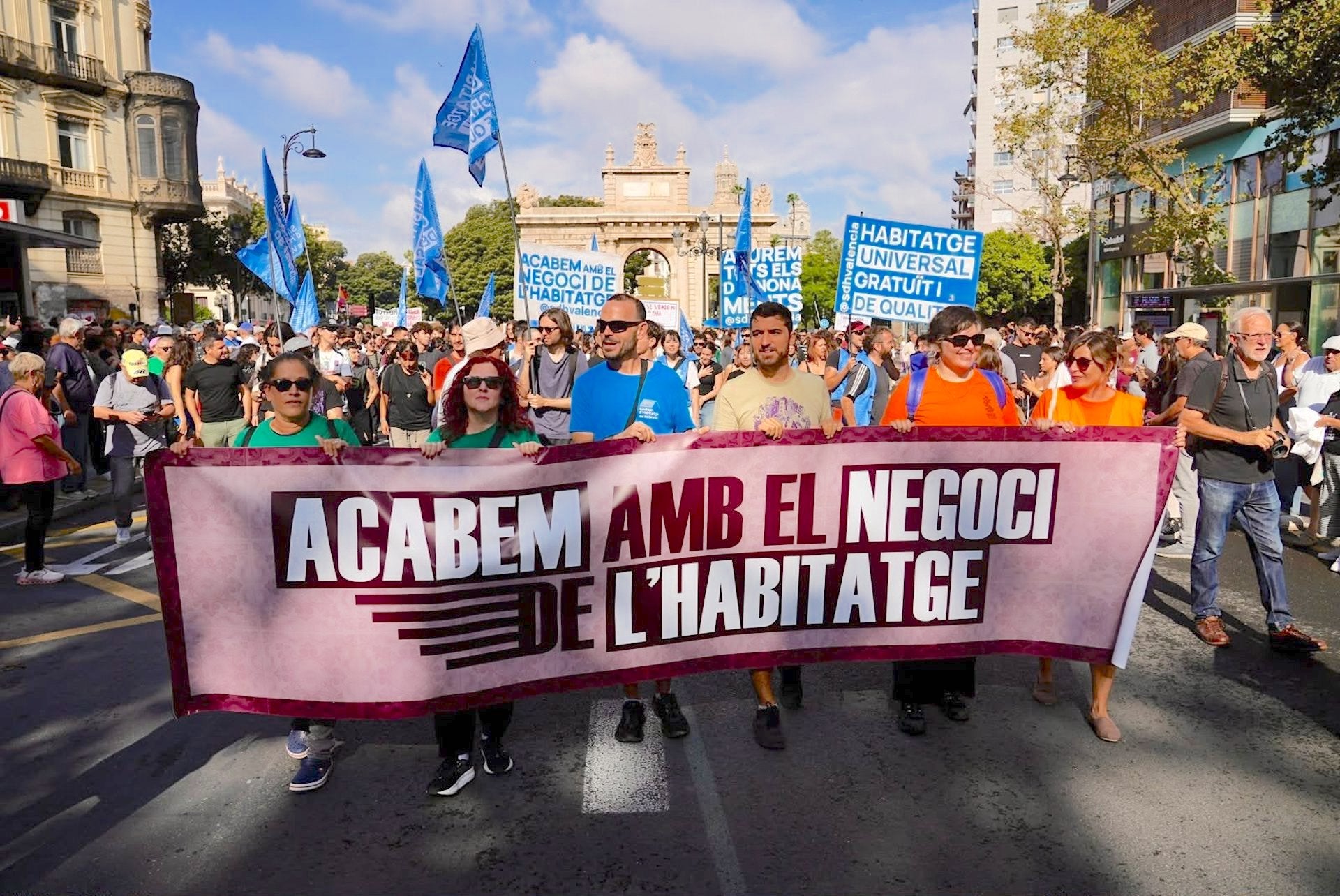 Manifestació pel dret a l'habitatge a València, el 3 d'octubre del 2026 | Edu Manzana | EP