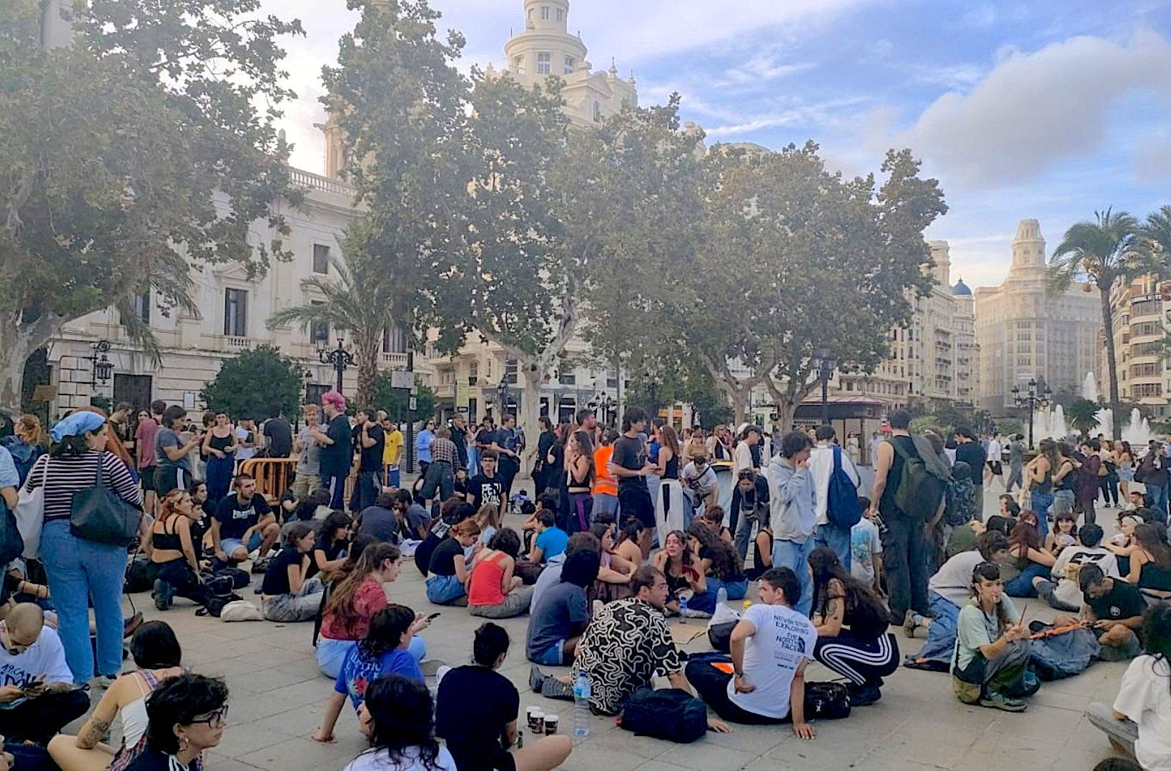 03/10/2026 Jóvenes acampan
SOCIEDAD