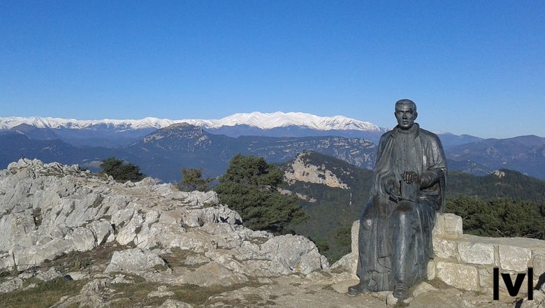 Estàtua de Jacint Verdaguer al Santuari de la Mare de Déu del Mont